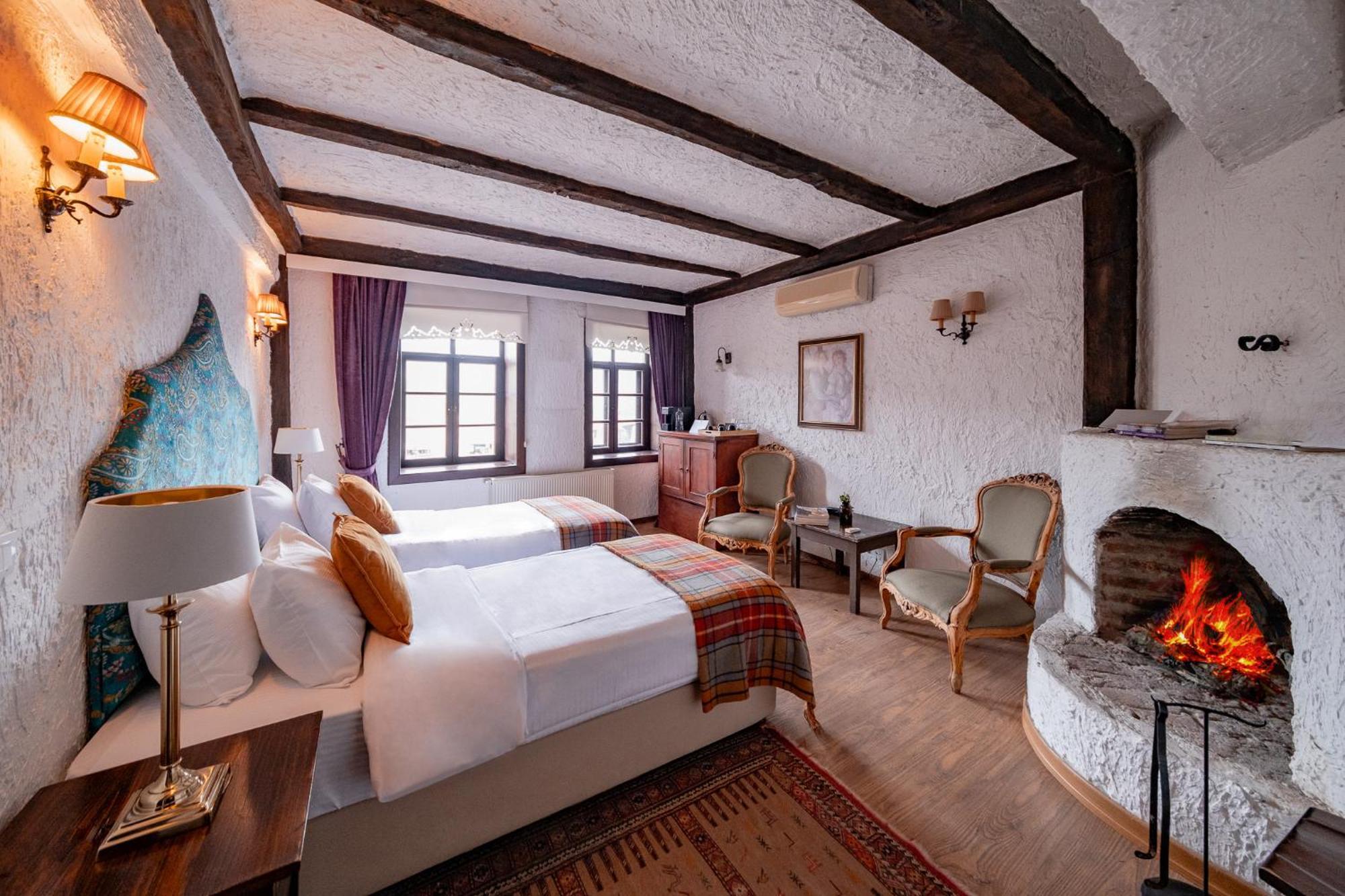 Manici Kasri Hotel คุชุกคูยู ภายนอก รูปภาพ