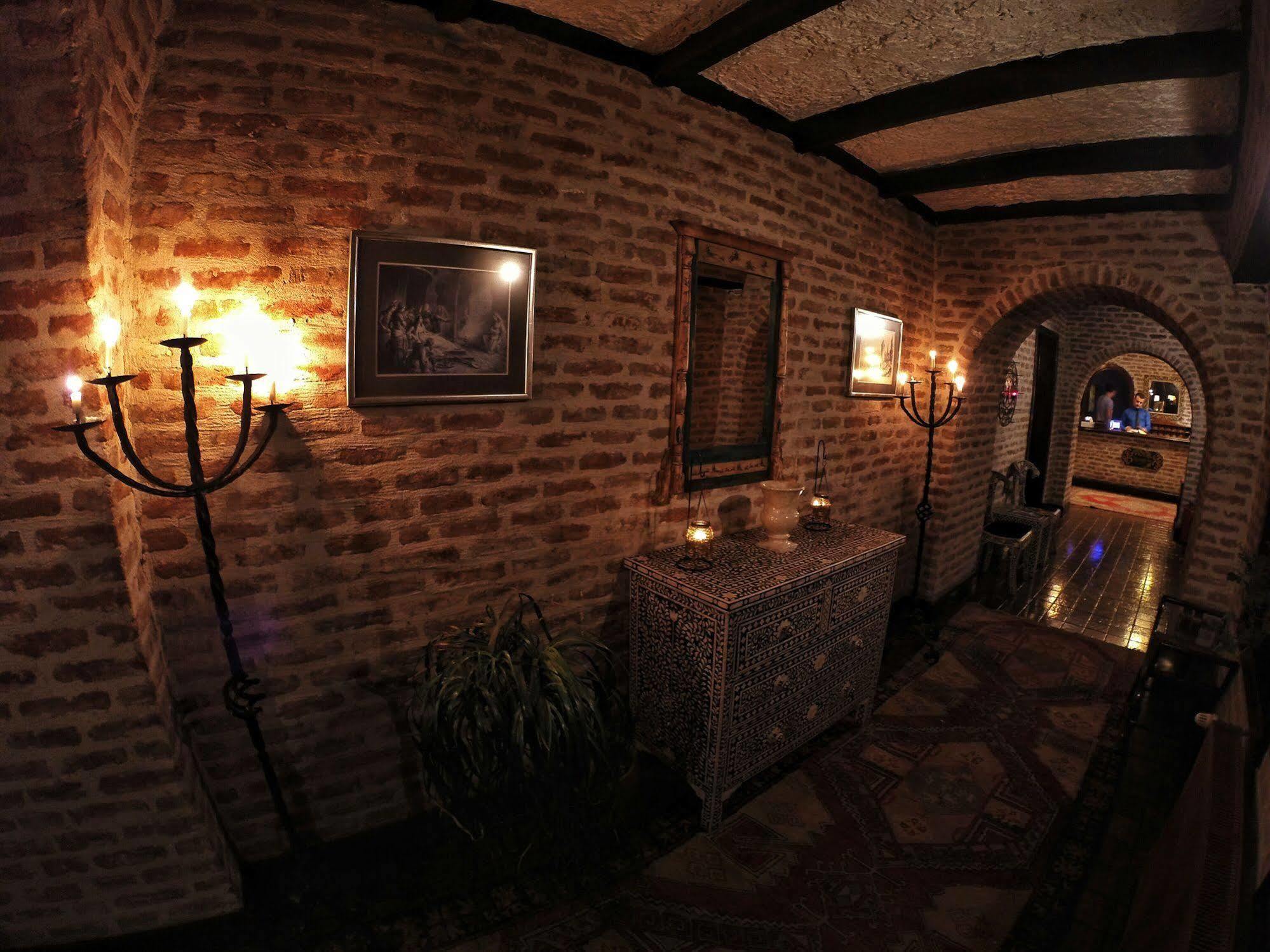 Manici Kasri Hotel คุชุกคูยู ภายนอก รูปภาพ